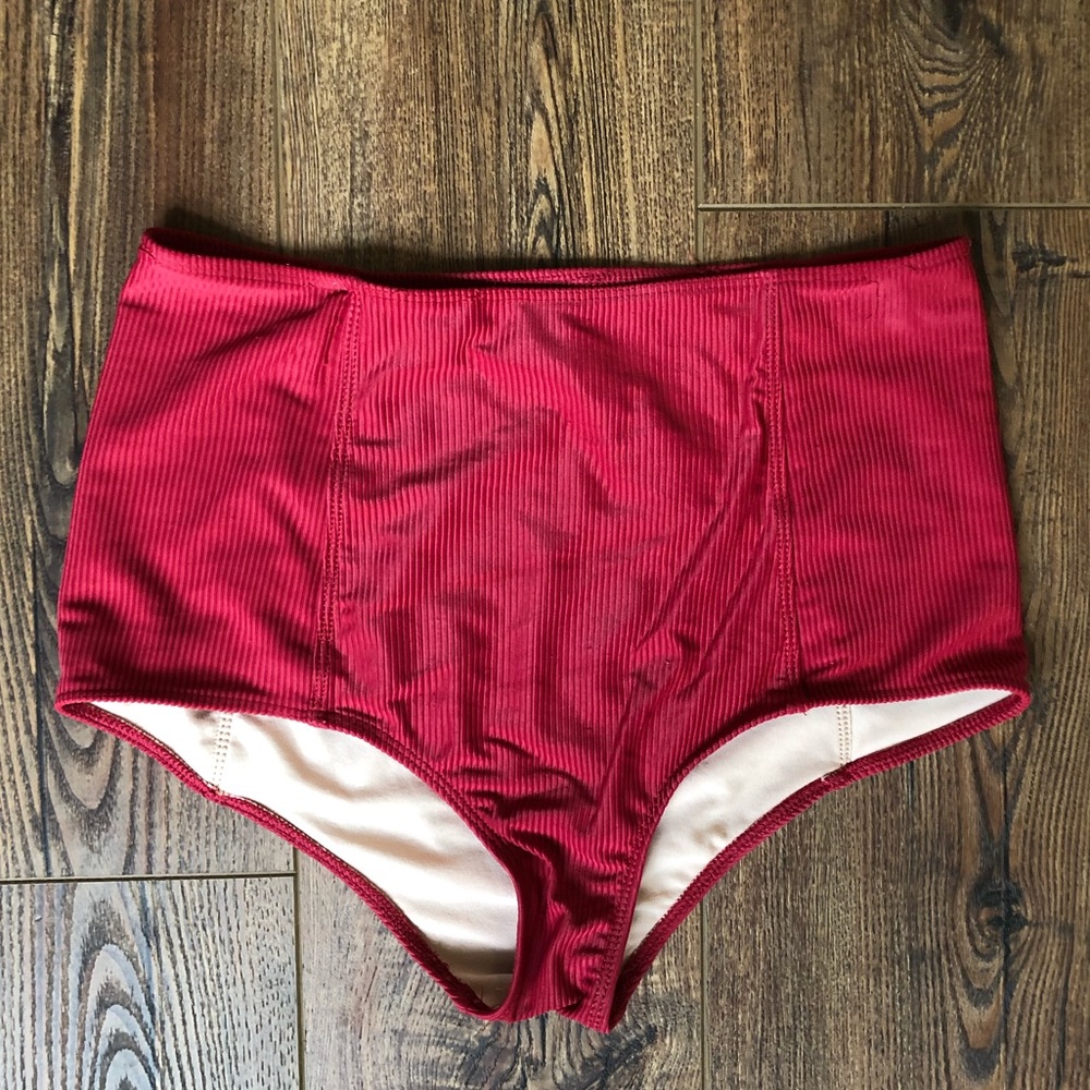 kJ medium red bottoms